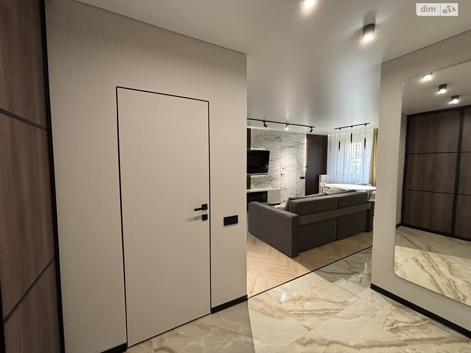 Продажа двухкомнатной квартиры в Ужгороде, на ул. Тлехаса 19 корпус 3, район Новый фото 1