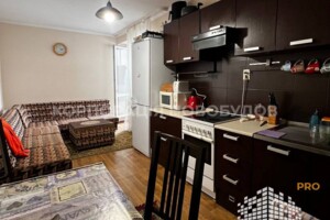 Продаж двокімнатної квартири в Ужгороді, на вул. Василя Комендаря, район Новий фото 2