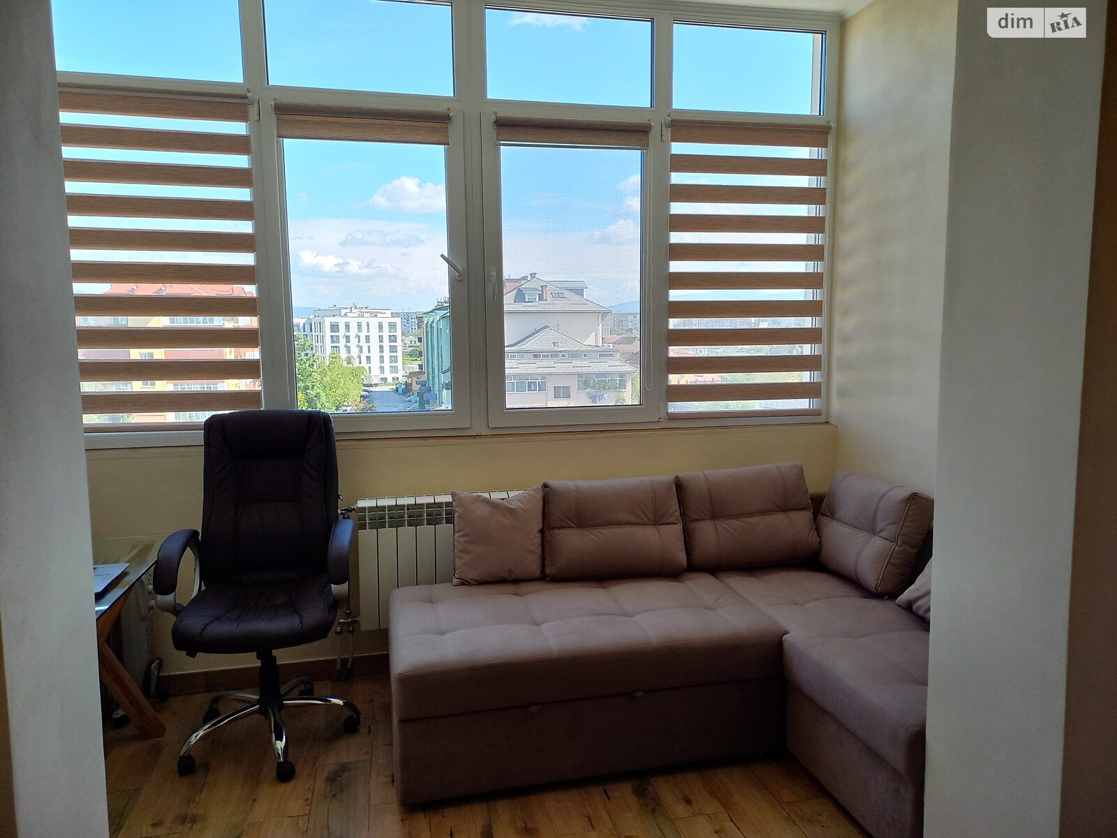 Продаж двокімнатної квартири в Ужгороді, на пров. Парковий 8Б, кв. 29, фото 1 Продаж двокімнатної квартири в Ужгороді, на пров. Парковий 8Б, кв. 29, фото 1