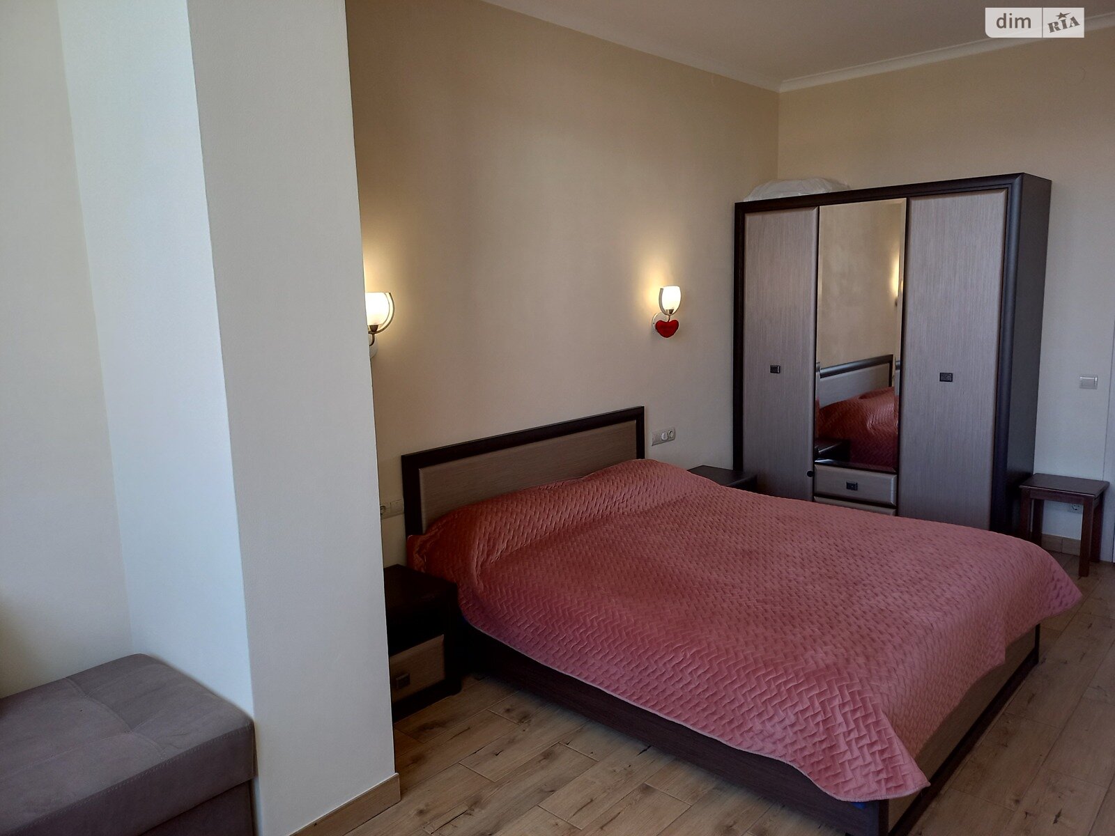 Продаж двокімнатної квартири в Ужгороді, на пров. Парковий 8Б, кв. 29, фото 1 Продаж двокімнатної квартири в Ужгороді, на пров. Парковий 8Б, кв. 29, фото 1