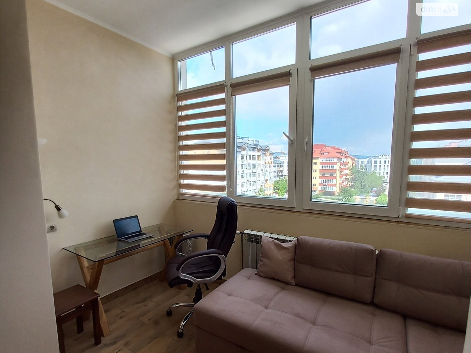 Продаж двокімнатної квартири в Ужгороді, на пров. Парковий 8Б, кв. 29, фото 1 Продаж двокімнатної квартири в Ужгороді, на пров. Парковий 8Б, кв. 29, фото 1
