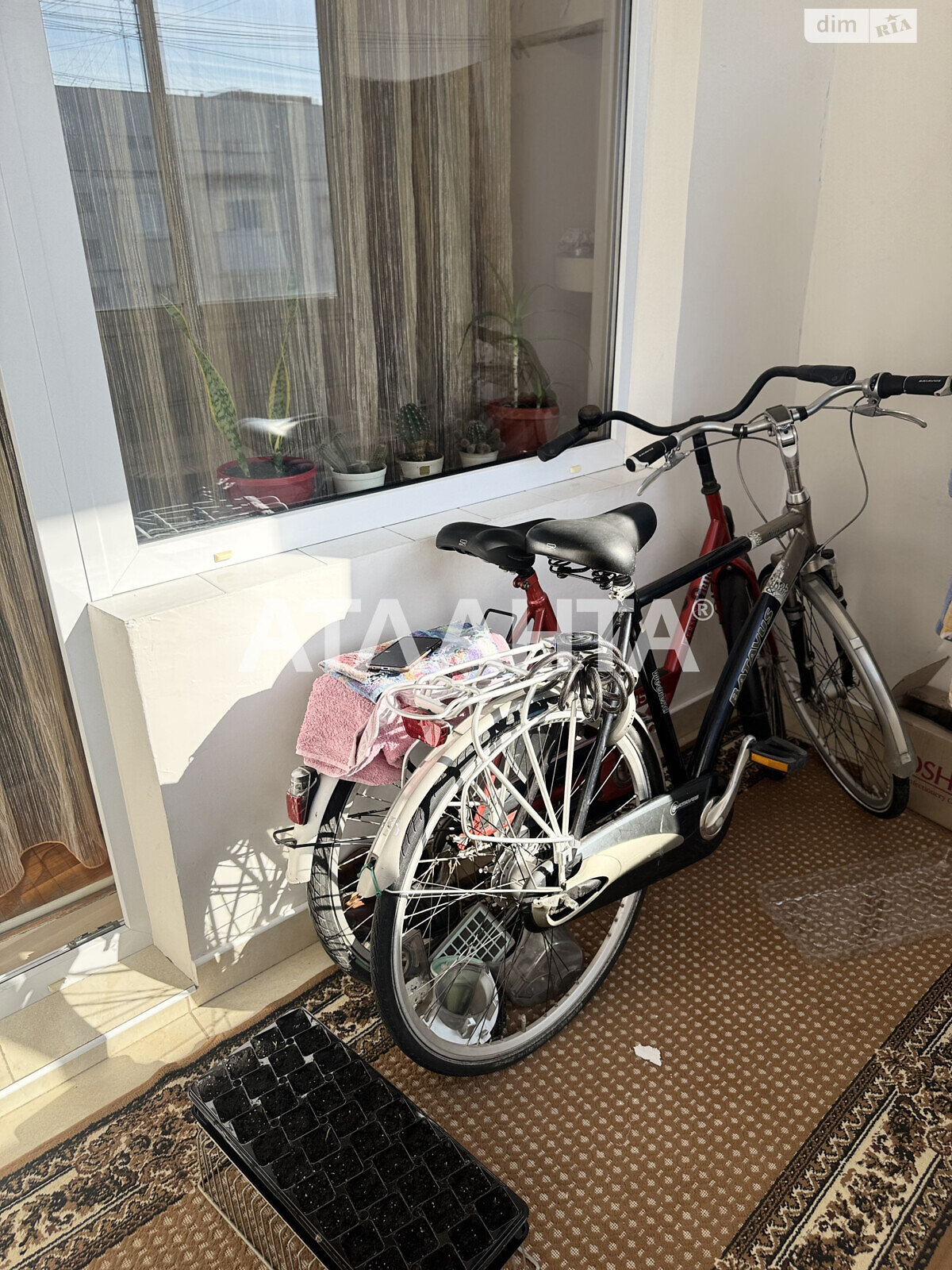 Продажа трехкомнатной квартиры в Ужгороде, на ул. Капушанская, фото 1