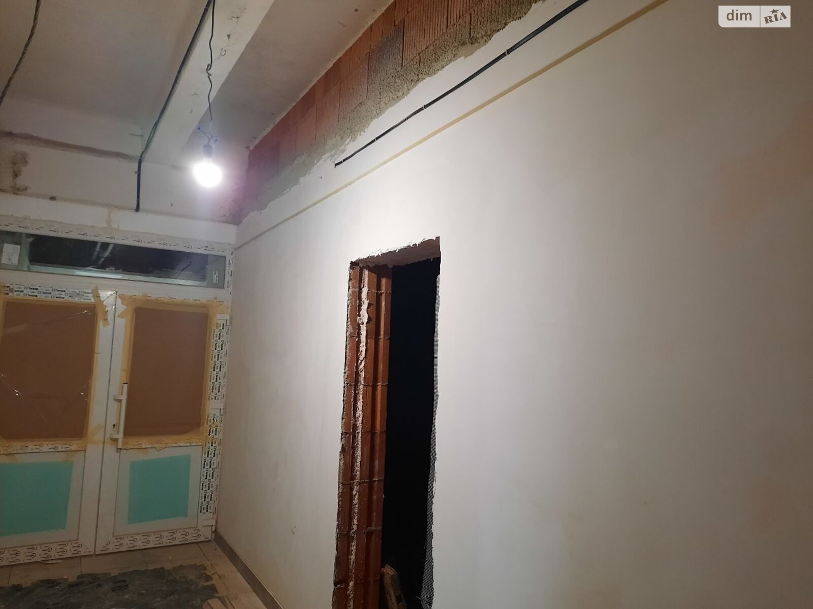 Продажа однокомнатной квартиры в Ужгороде, на ул. Сергея Мартина 4, район Промышленный фото 1