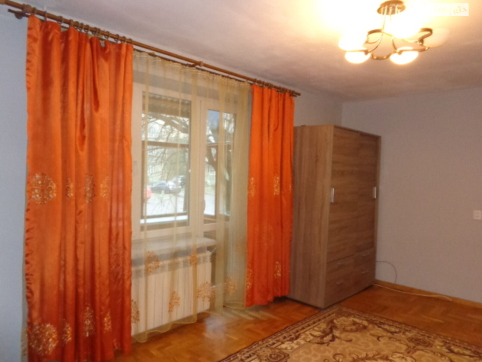 Продажа однокомнатной квартиры в Ужгороде, на ул. Грушевского, район Пьяный базар фото 1