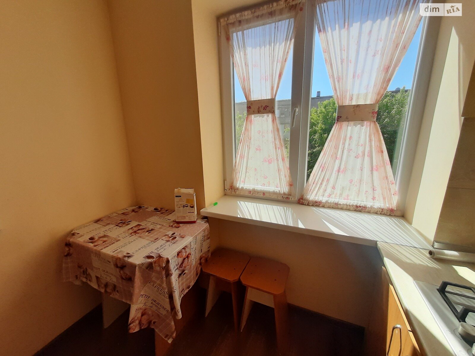 Продаж двокімнатної квартири в Ужгороді, на вул. Грушевського, район П'яний базар фото 1