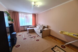 Продаж трикімнатної квартири в Ужгороді, на вул. Грушевського, кв. 42, район П'яний базар фото 2