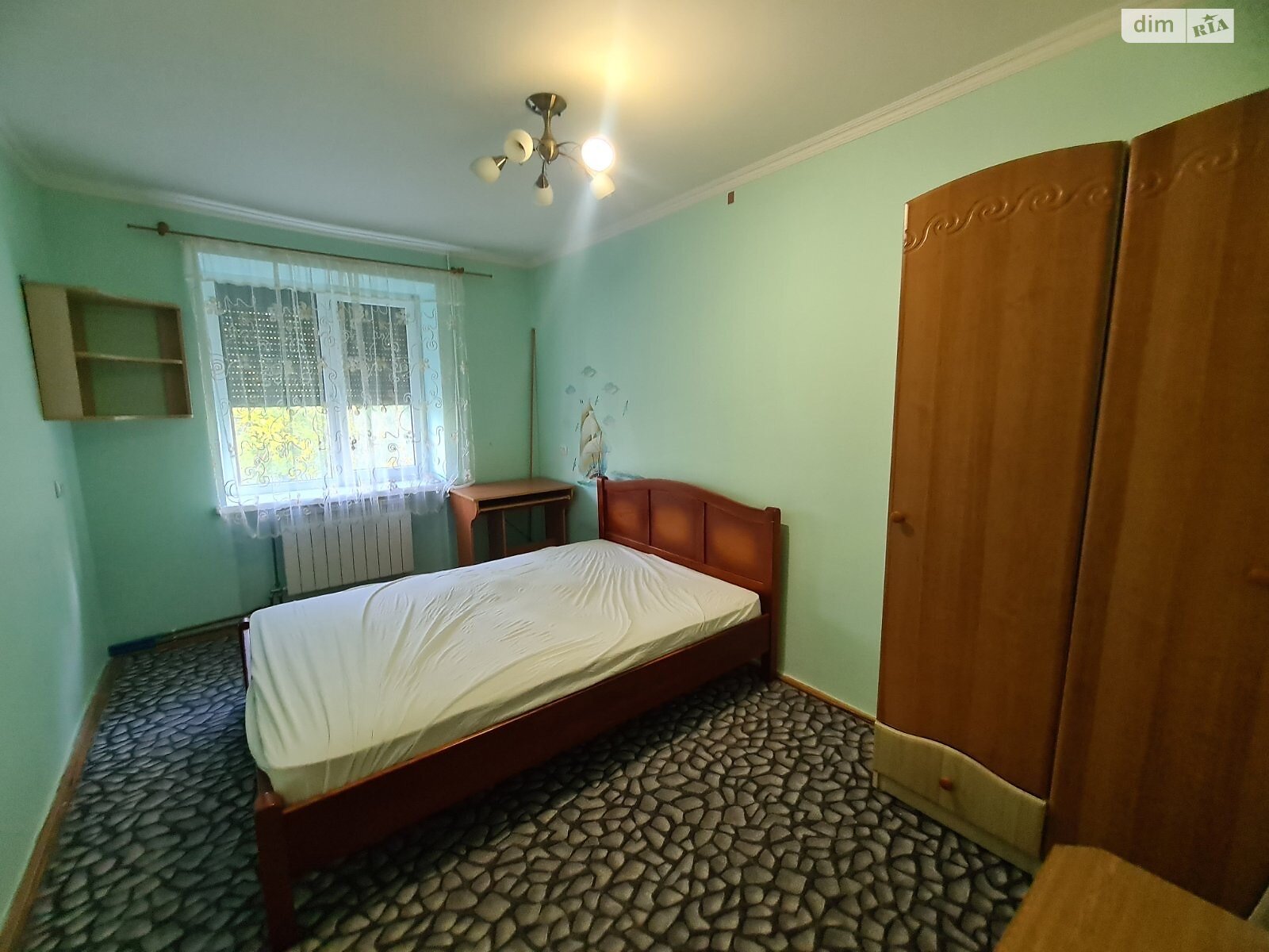 Продаж трикімнатної квартири в Ужгороді, на вул. Грушевського, кв. 42, район П'яний базар фото 1