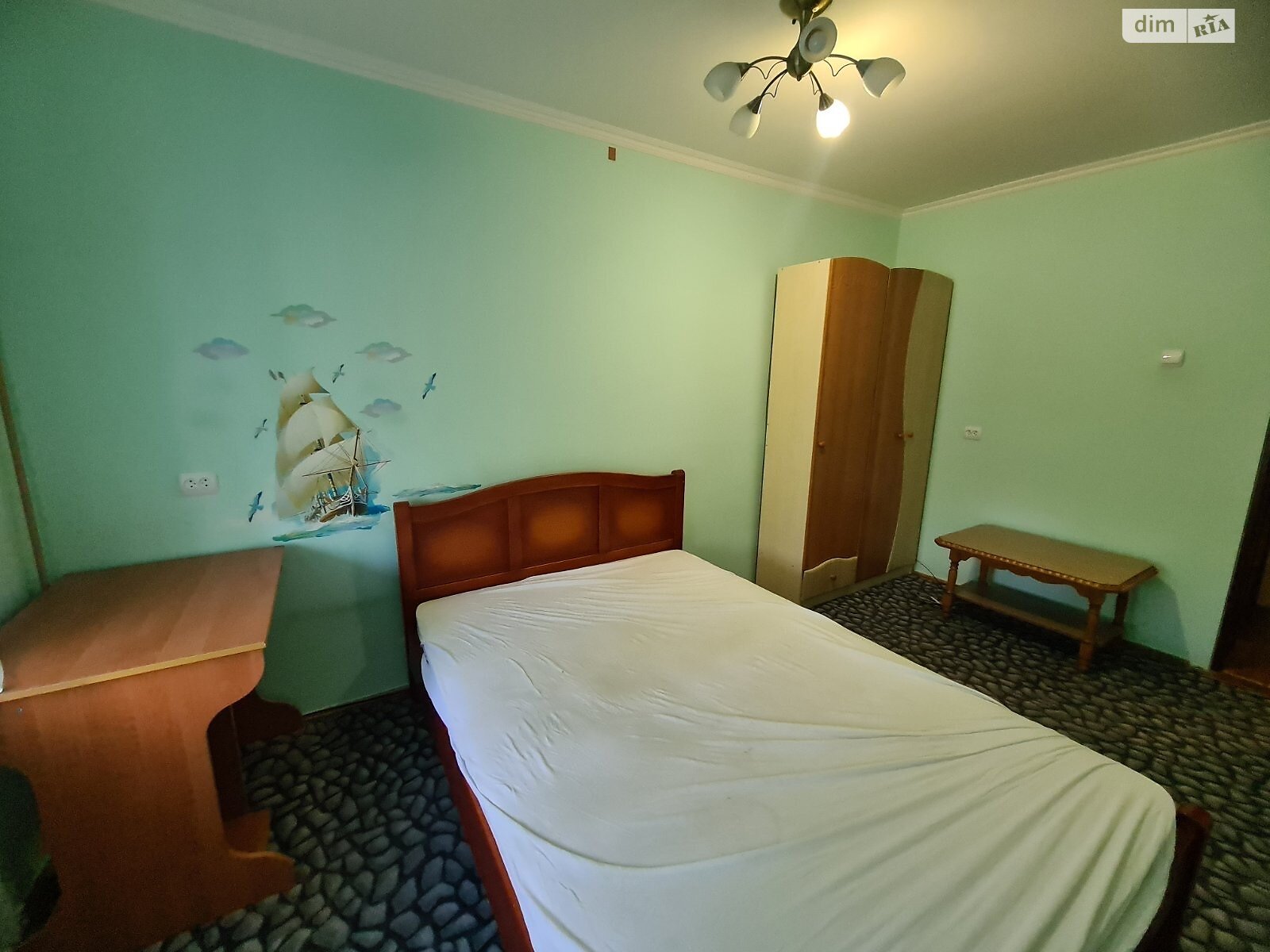 Продаж трикімнатної квартири в Ужгороді, на вул. Грушевського, кв. 42, район П'яний базар фото 1