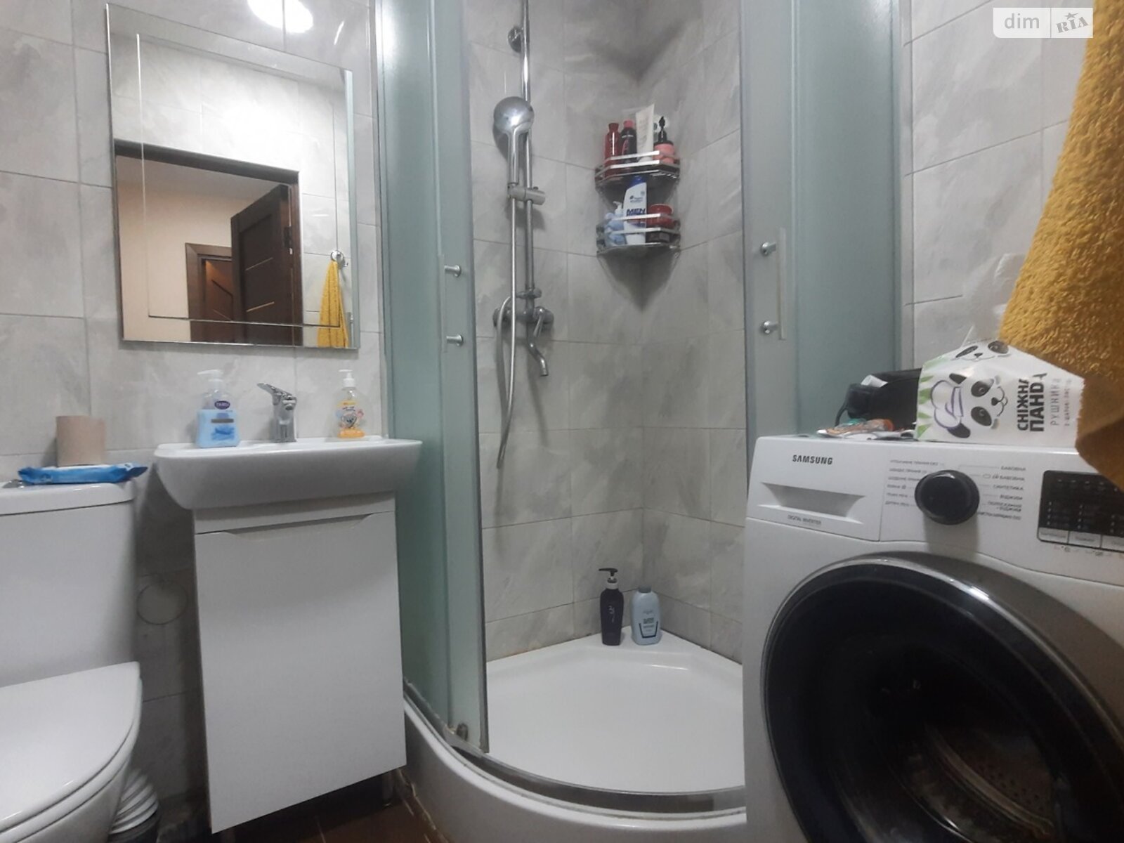 Продаж однокімнатної квартири в Ужгороді, на вул. Гулака-Артемовського, район П'яний базар фото 1 Продаж однокімнатної квартири в Ужгороді, на вул. Гулака-Артемовського, район П'яний базар фото 1