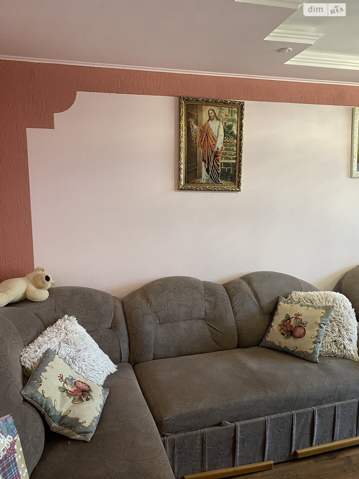 Продаж трикімнатної квартири в Ужгороді, на вул. Михайла Вербицького 43, район П'яний базар фото 1