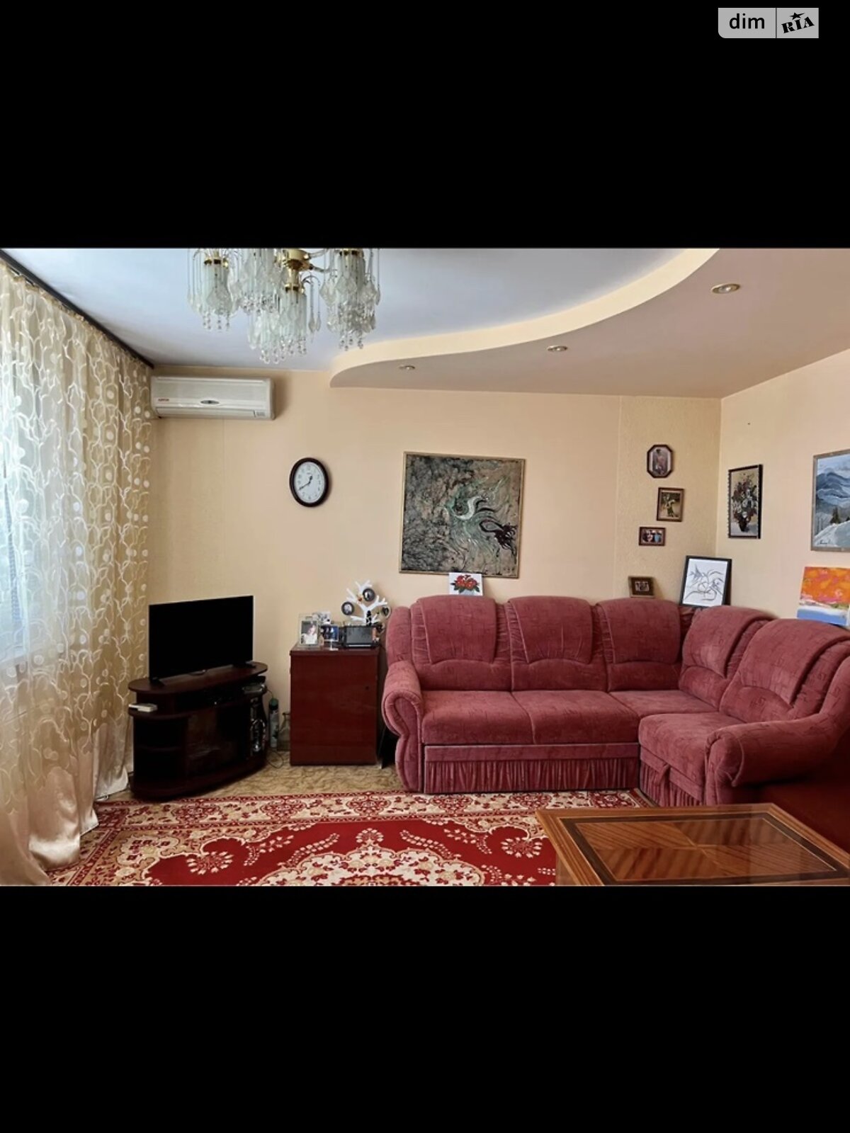 Продаж трикімнатної квартири в Ужгороді, на вул. Михайла Вербицького, район П'яний базар фото 1 Продаж трикімнатної квартири в Ужгороді, на вул. Михайла Вербицького, район П'яний базар фото 1