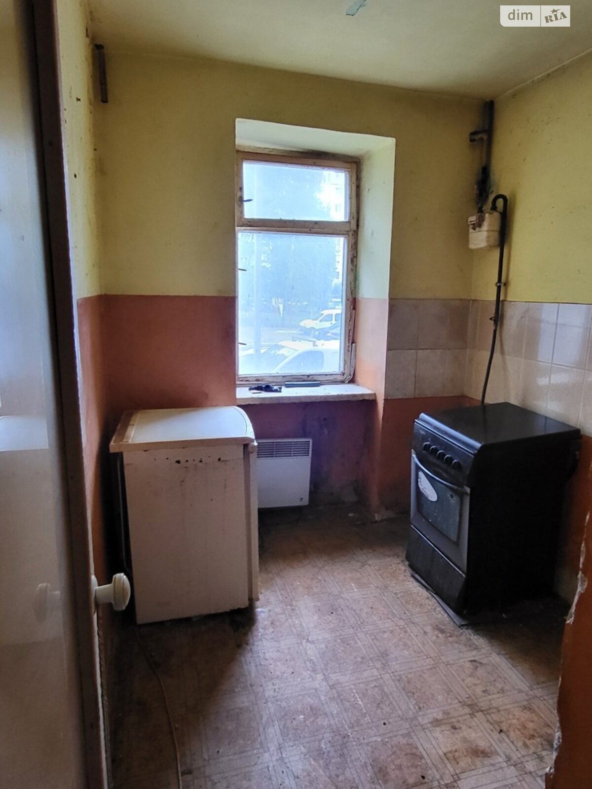Продаж однокімнатної квартири в Ужгороді, на вул. Василя Комендаря, район П'яний базар фото 1 Продаж однокімнатної квартири в Ужгороді, на вул. Василя Комендаря, район П'яний базар фото 1