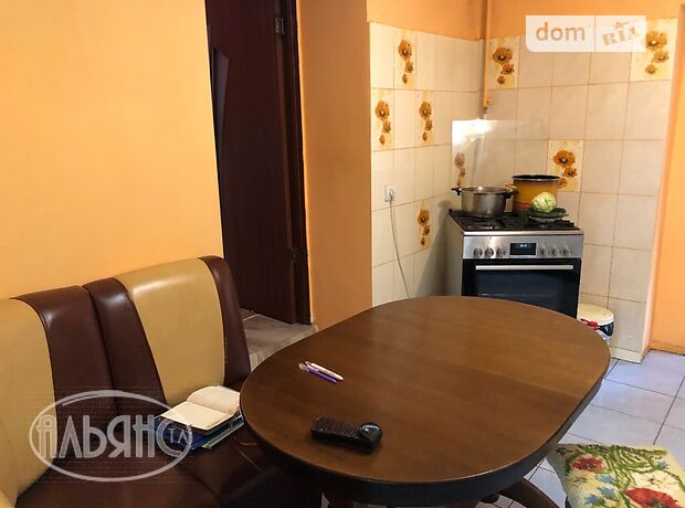 Продажа трехкомнатной квартиры в Ужгороде, на ул. Украинская район Радванка фото 1 Продажа трехкомнатной квартиры в Ужгороде, на ул. Украинская район Радванка фото 1