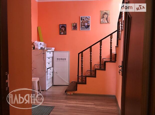 Продажа трехкомнатной квартиры в Ужгороде, на ул. Украинская район Радванка фото 1 Продажа трехкомнатной квартиры в Ужгороде, на ул. Украинская район Радванка фото 1