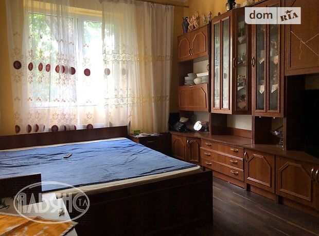 Продажа трехкомнатной квартиры в Ужгороде, на ул. Украинская район Радванка фото 1 Продажа трехкомнатной квартиры в Ужгороде, на ул. Украинская район Радванка фото 1