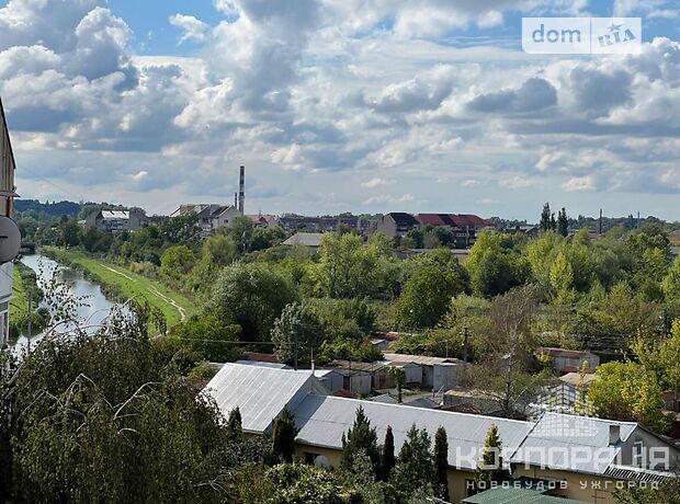 Продаж двокімнатної квартири в Ужгороді, на вул. Котляревського, район Шахта фото 1 Продаж двокімнатної квартири в Ужгороді, на вул. Котляревського, район Шахта фото 1
