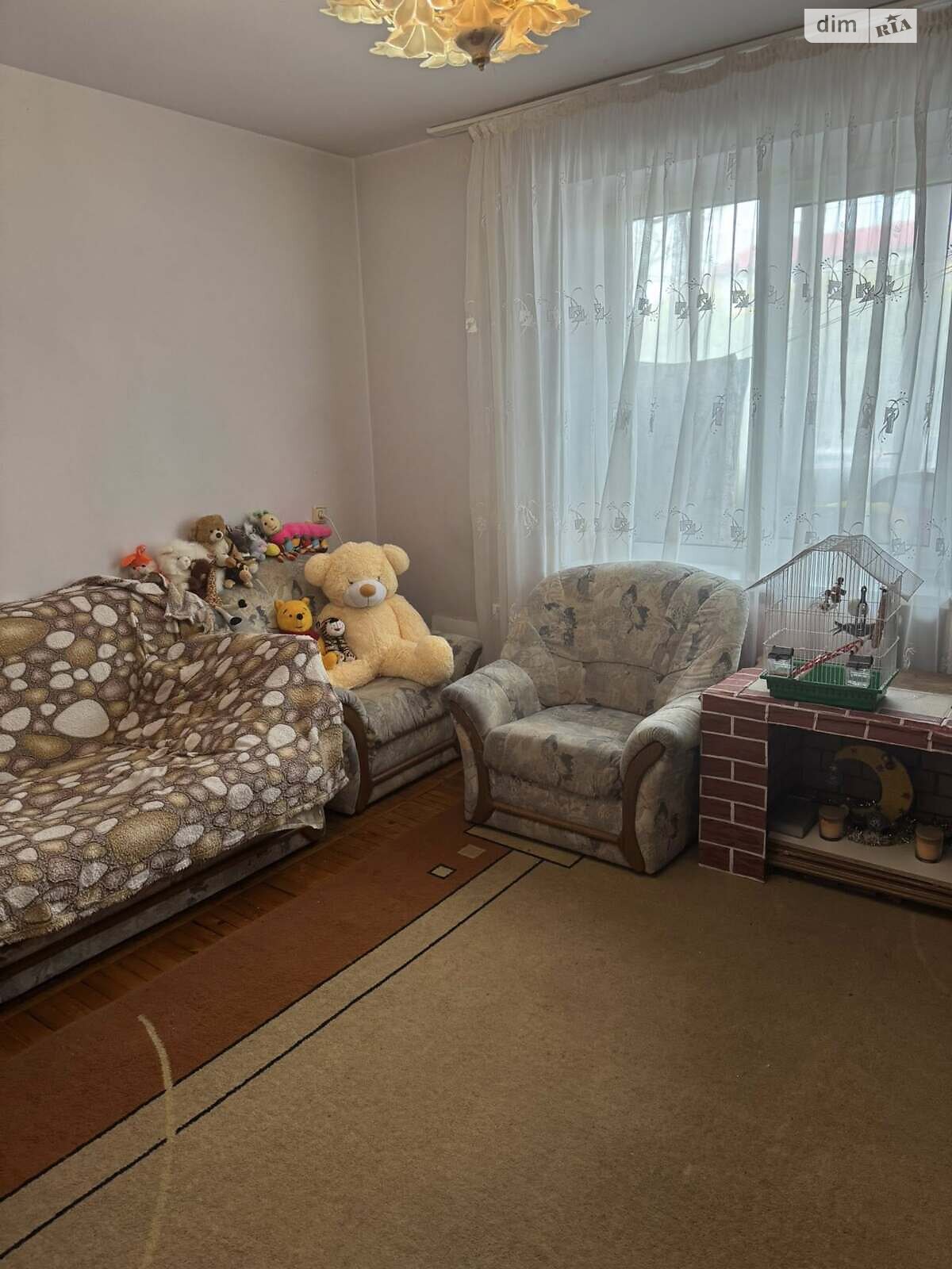 Продаж трикімнатної квартири в Ужгороді, на вул. Олега Куцина, район Шахта фото 1 Продаж трикімнатної квартири в Ужгороді, на вул. Олега Куцина, район Шахта фото 1