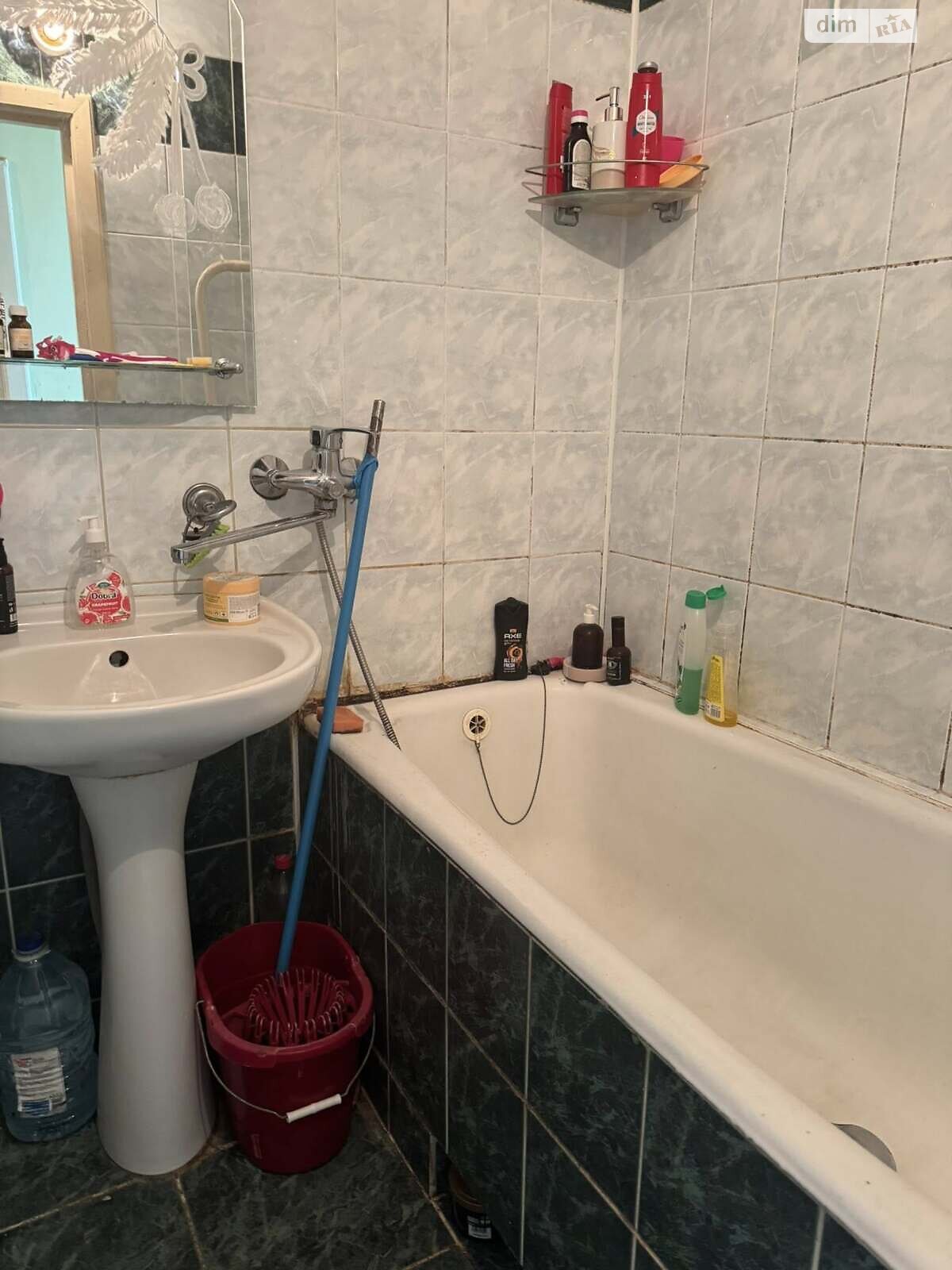 Продаж трикімнатної квартири в Ужгороді, на вул. Олега Куцина, район Шахта фото 1 Продаж трикімнатної квартири в Ужгороді, на вул. Олега Куцина, район Шахта фото 1