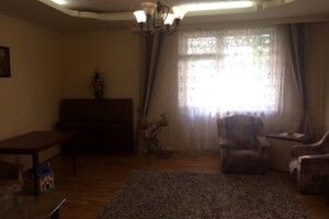 Продажа трехкомнатной квартиры в Ужгороде, на ул. Федора Потушняка, район Шахта фото 2