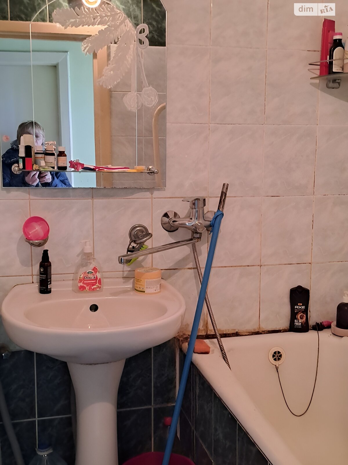 Продаж трикімнатної квартири в Ужгороді, на вул. Олега Куцина, район Шахта фото 1 Продаж трикімнатної квартири в Ужгороді, на вул. Олега Куцина, район Шахта фото 1