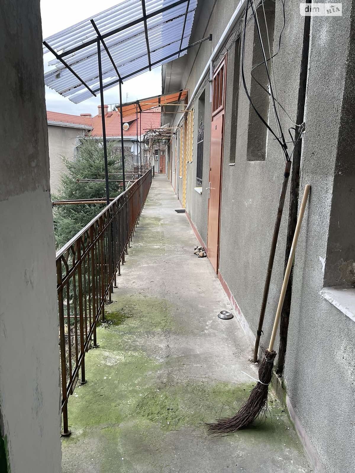 Продажа однокомнатной квартиры в Ужгороде, на ул. Собранецкая 45, фото 1