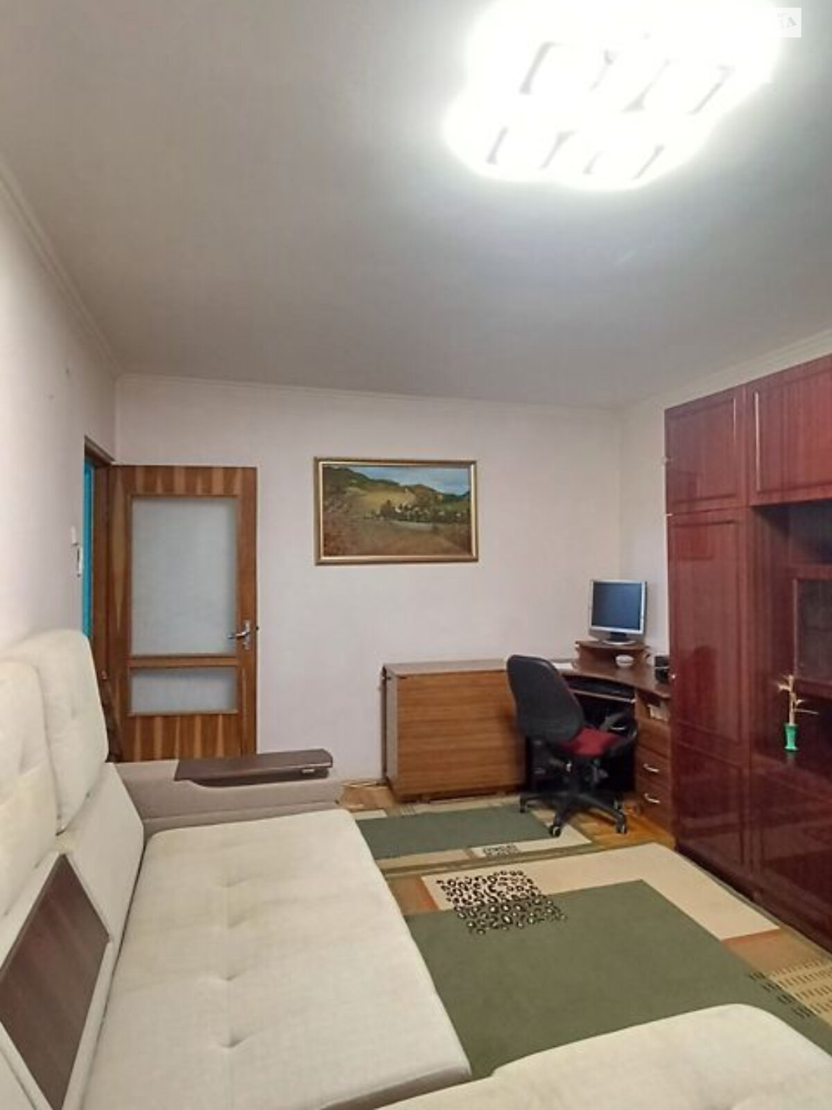 Продаж двокімнатної квартири в Ужгороді, на вул. Минайська, район Станційний фото 1 Продаж двокімнатної квартири в Ужгороді, на вул. Минайська, район Станційний фото 1