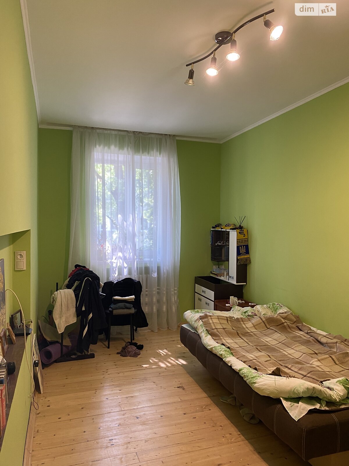 Продажа трехкомнатной квартиры в Ужгороде, на ул. Одесская, район Станцийный фото 1