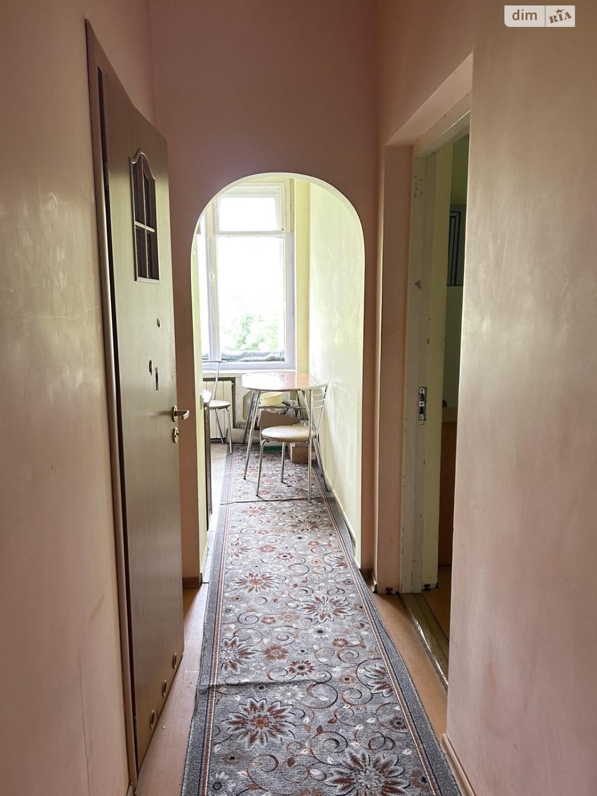 Продажа трехкомнатной квартиры в Ужгороде, на ул. Одесская 11, район Станцийный фото 1 Продажа трехкомнатной квартиры в Ужгороде, на ул. Одесская 11, район Станцийный фото 1