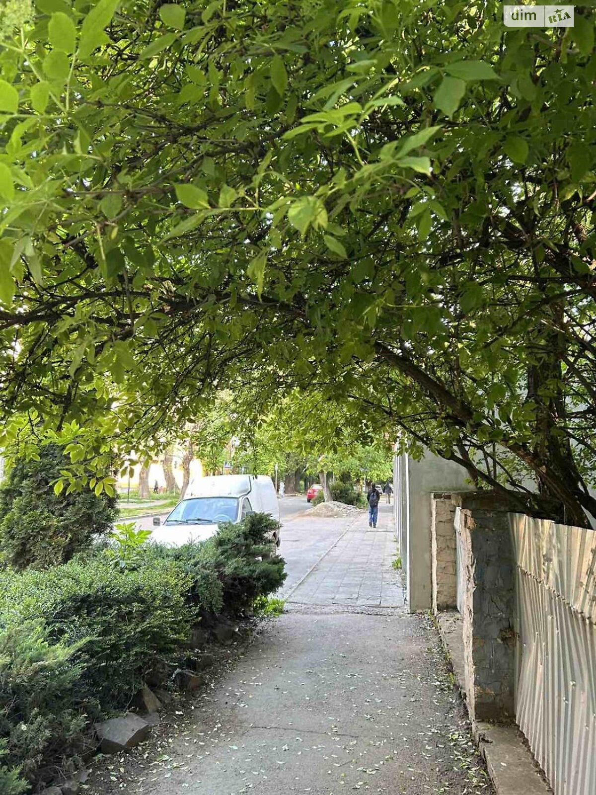 Продажа трехкомнатной квартиры в Ужгороде, на ул. Одесская 11, район Станцийный фото 1 Продажа трехкомнатной квартиры в Ужгороде, на ул. Одесская 11, район Станцийный фото 1