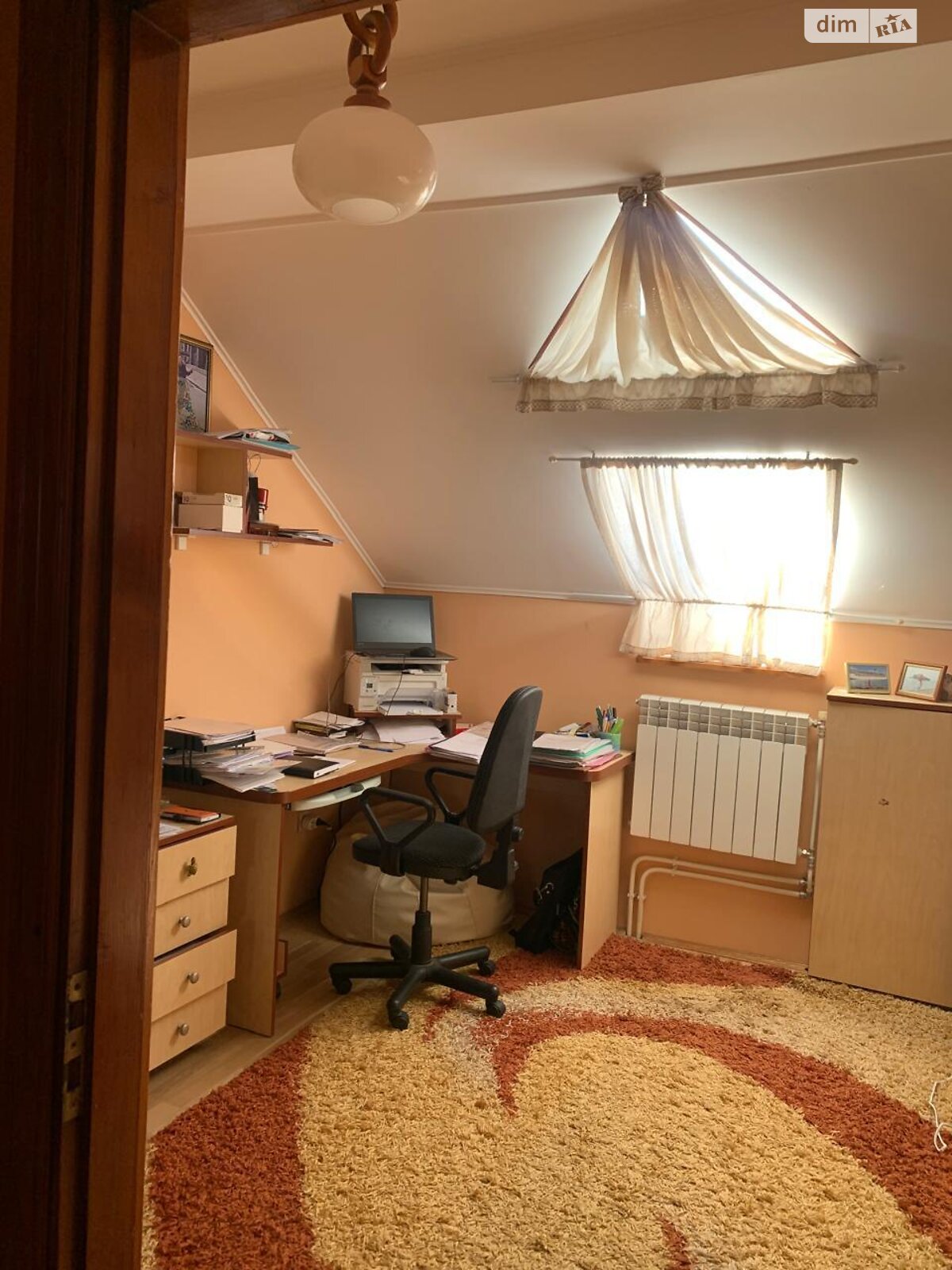 Продаж чотирикімнатної квартири в Ужгороді, на вул. Станційна, район Станційний фото 1 Продаж чотирикімнатної квартири в Ужгороді, на вул. Станційна, район Станційний фото 1