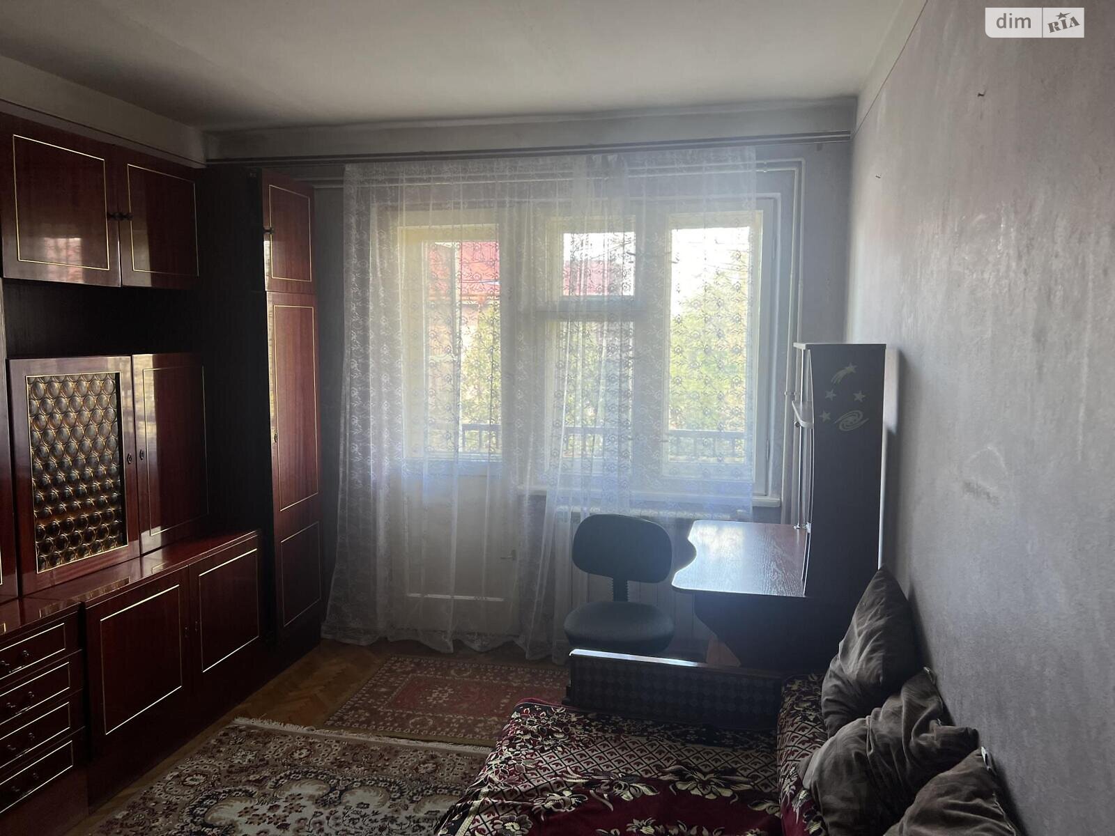 Продаж двокімнатної квартири в Ужгороді, на просп. Свободи 40, район Станційний фото 1