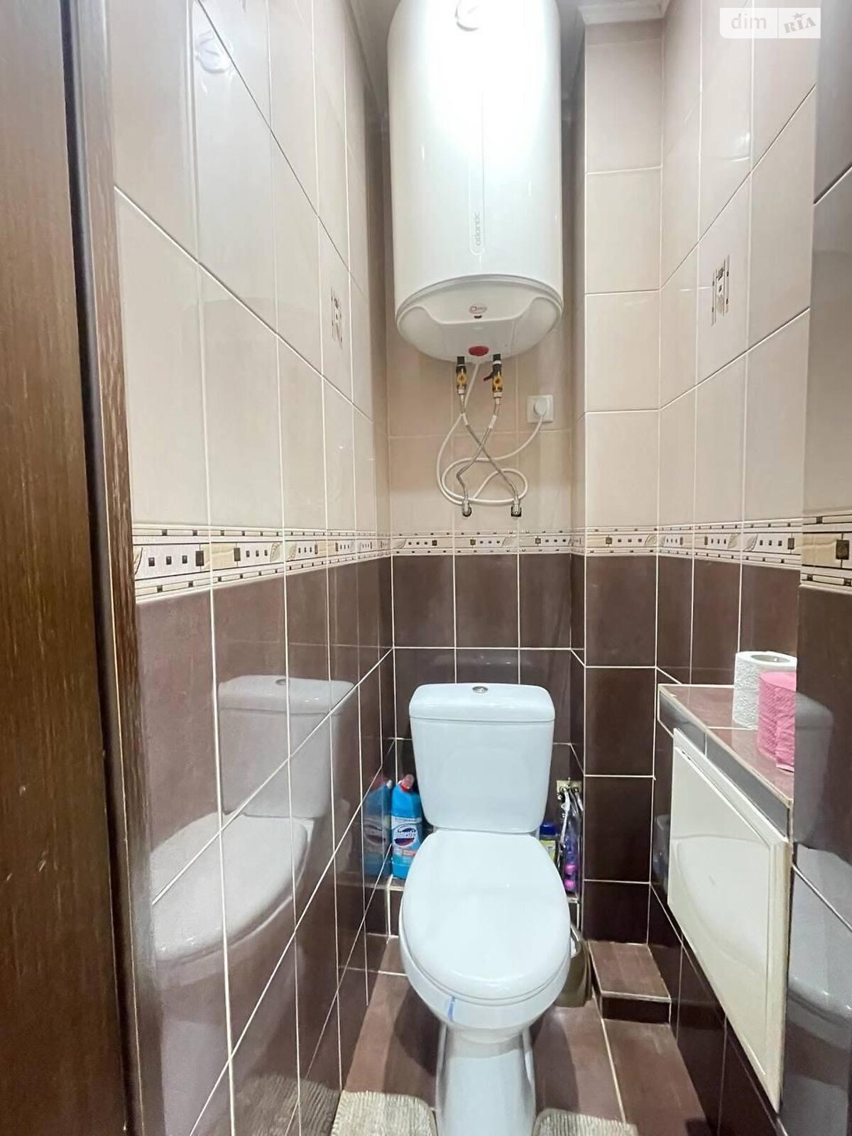 Продаж двокімнатної квартири в Ужгороді, на просп. Свободи, район Станційний фото 1 Продаж двокімнатної квартири в Ужгороді, на просп. Свободи, район Станційний фото 1