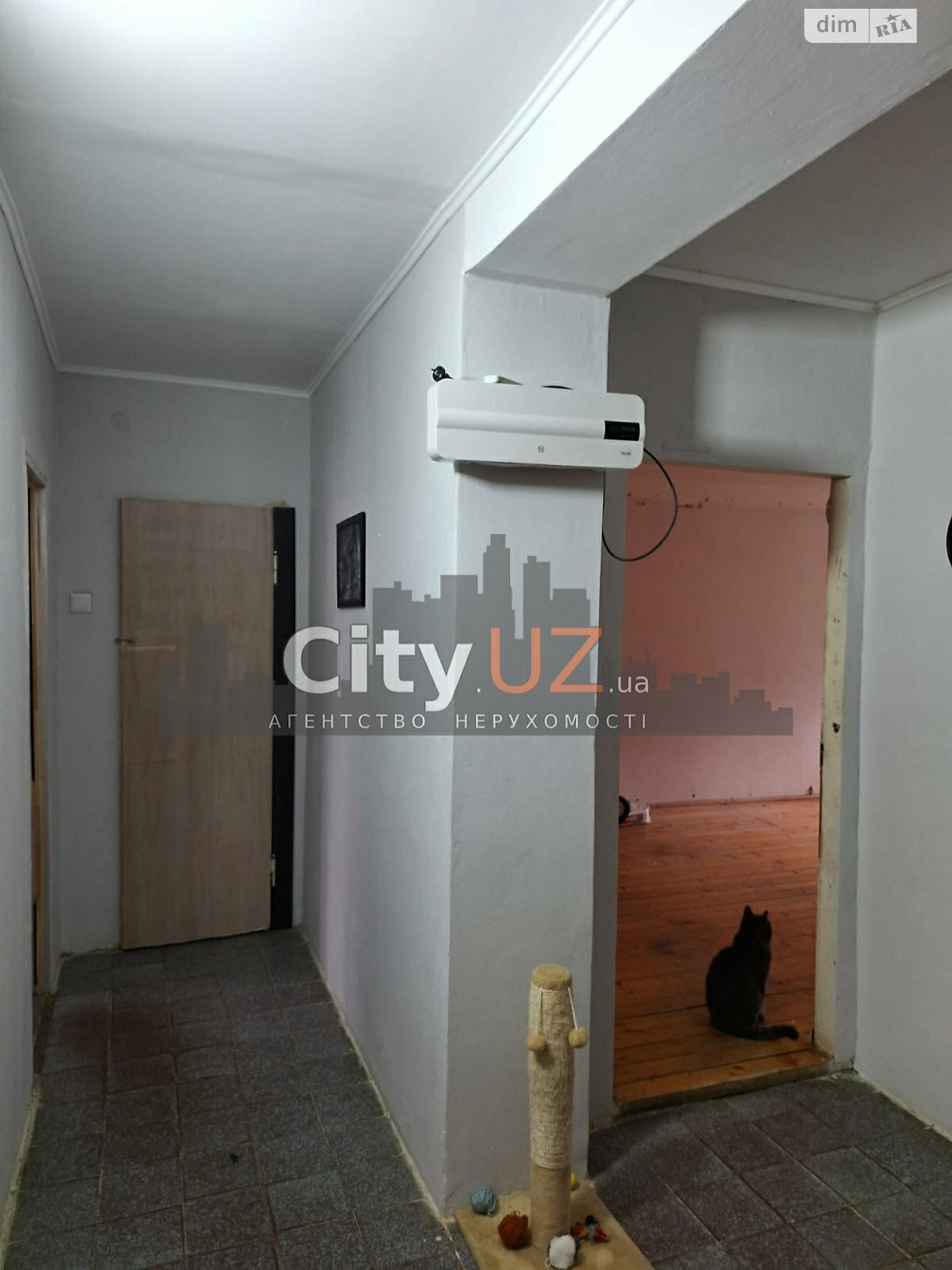 Продаж трикімнатної квартири в Ужгороді, на вул. Степана Дьолога, фото 1