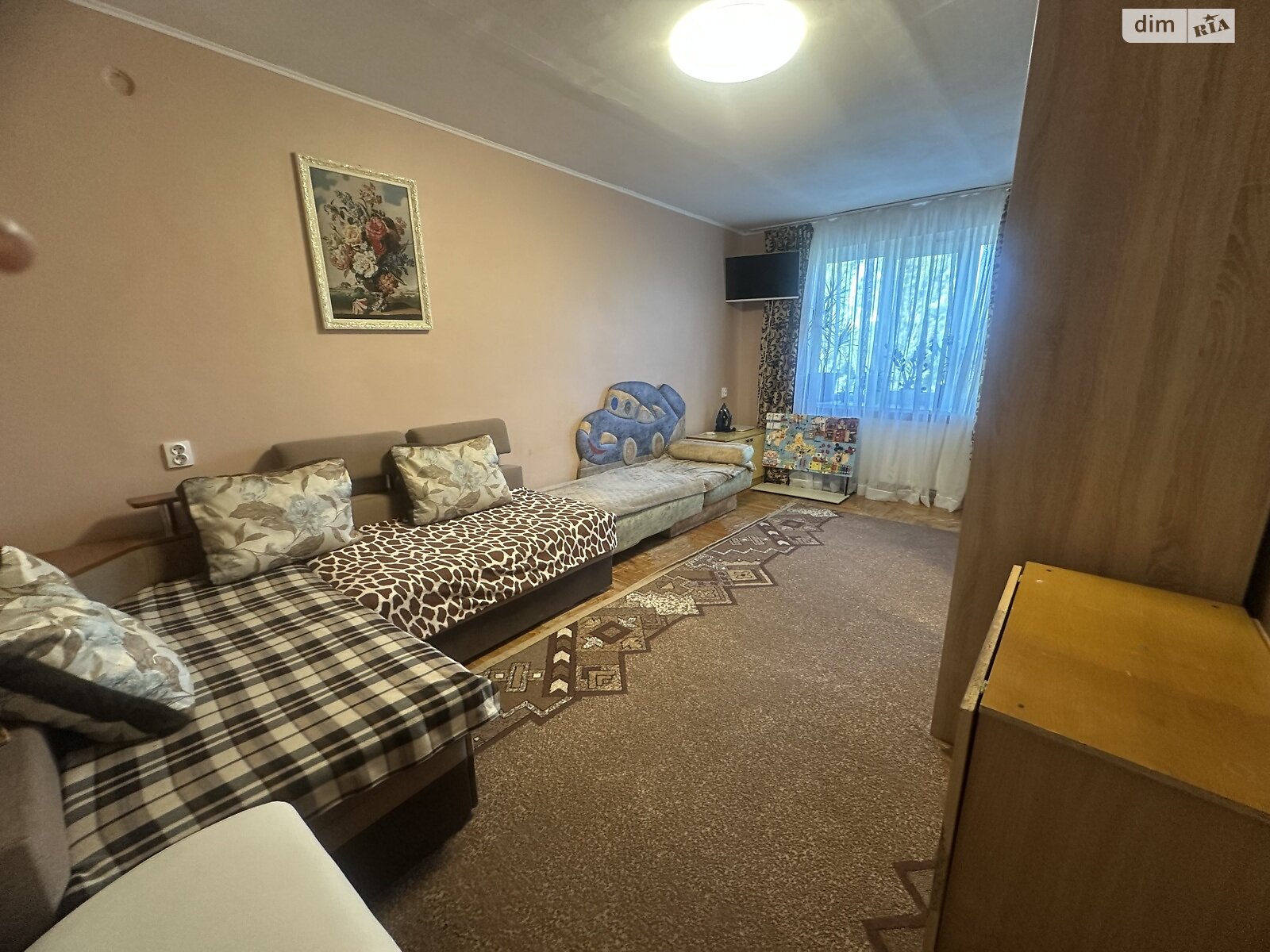 Продаж трикімнатної квартири в Ужгороді, на вул. Степана Дьолога 36, фото 1 Продаж трикімнатної квартири в Ужгороді, на вул. Степана Дьолога 36, фото 1