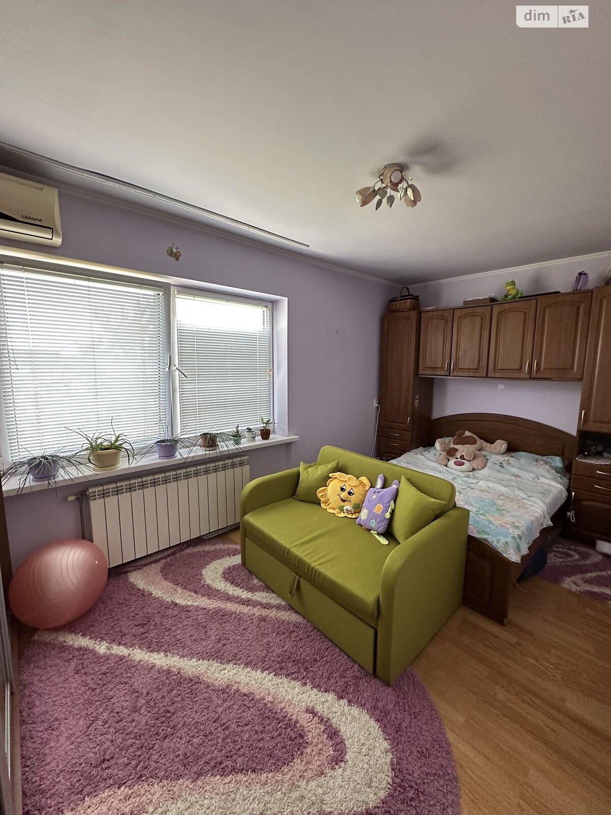Продажа трехкомнатной квартиры в Ужгороде, на ул. Иштвана Сечени 29, район Свепомоц фото 1 Продажа трехкомнатной квартиры в Ужгороде, на ул. Иштвана Сечени 29, район Свепомоц фото 1