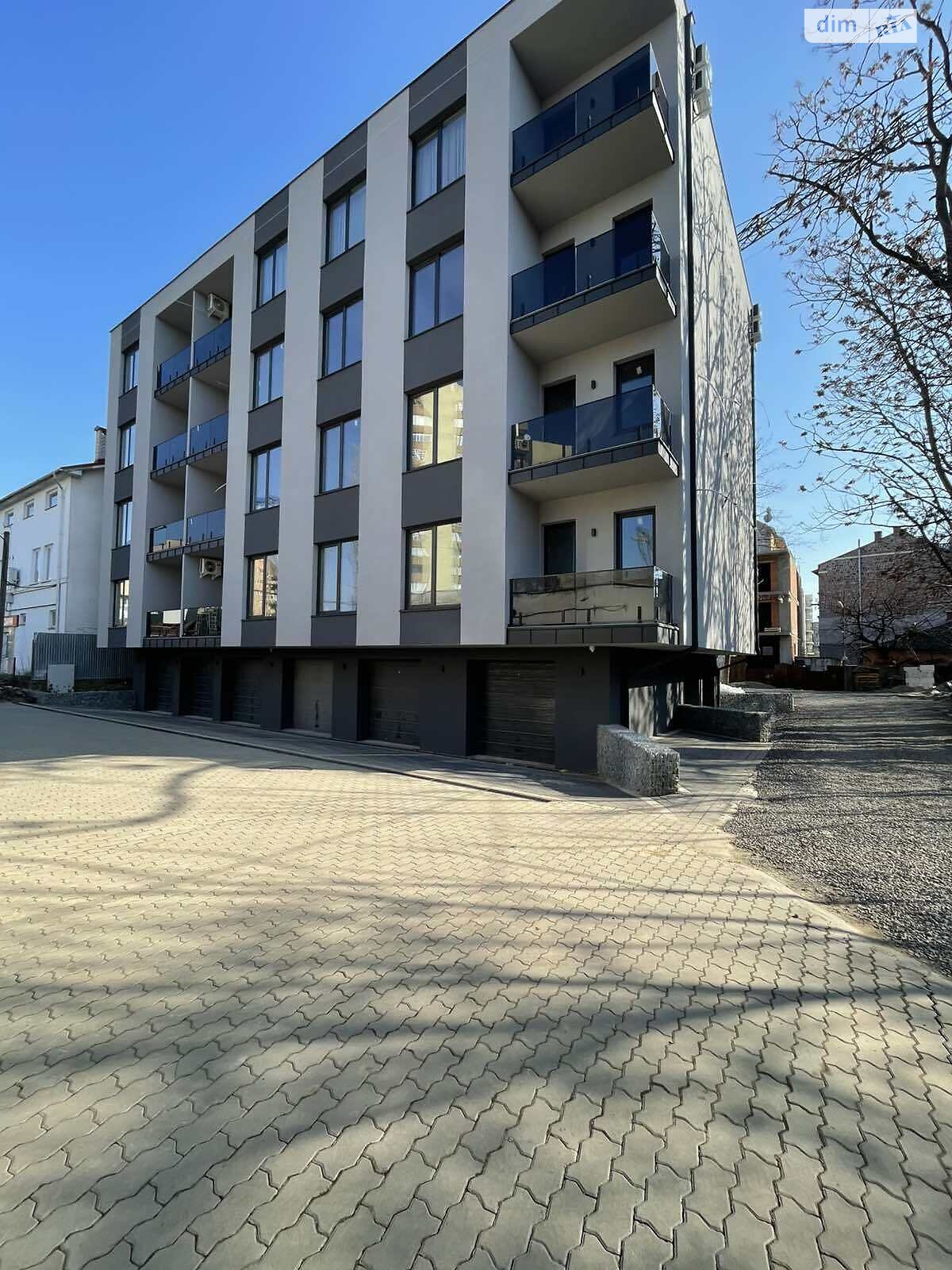Продаж двокімнатної квартири в Ужгороді, на вул. Новака, район Свепомоц фото 1 Продаж двокімнатної квартири в Ужгороді, на вул. Новака, район Свепомоц фото 1