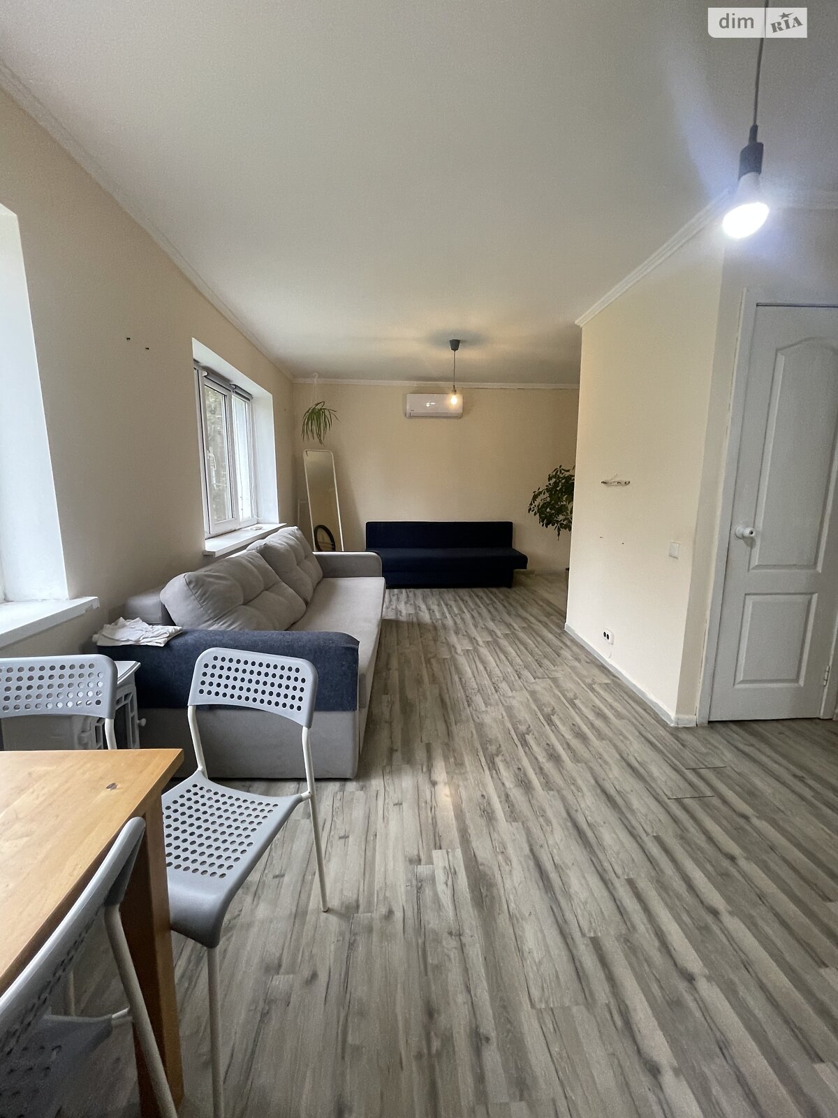 Продаж двокімнатної квартири в Ужгороді, на просп. Свободи 42, район Свепомоц фото 1 Продаж двокімнатної квартири в Ужгороді, на просп. Свободи 42, район Свепомоц фото 1