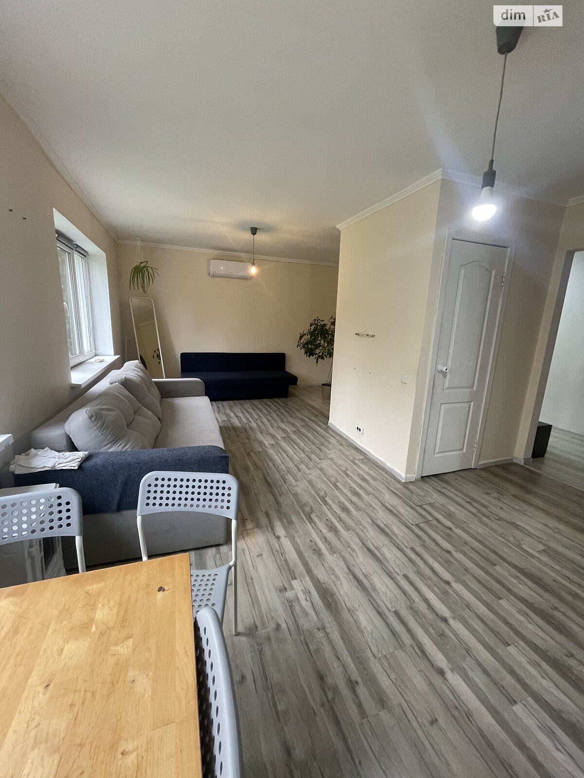 Продаж двокімнатної квартири в Ужгороді, на просп. Свободи 42, район Свепомоц фото 1 Продаж двокімнатної квартири в Ужгороді, на просп. Свободи 42, район Свепомоц фото 1