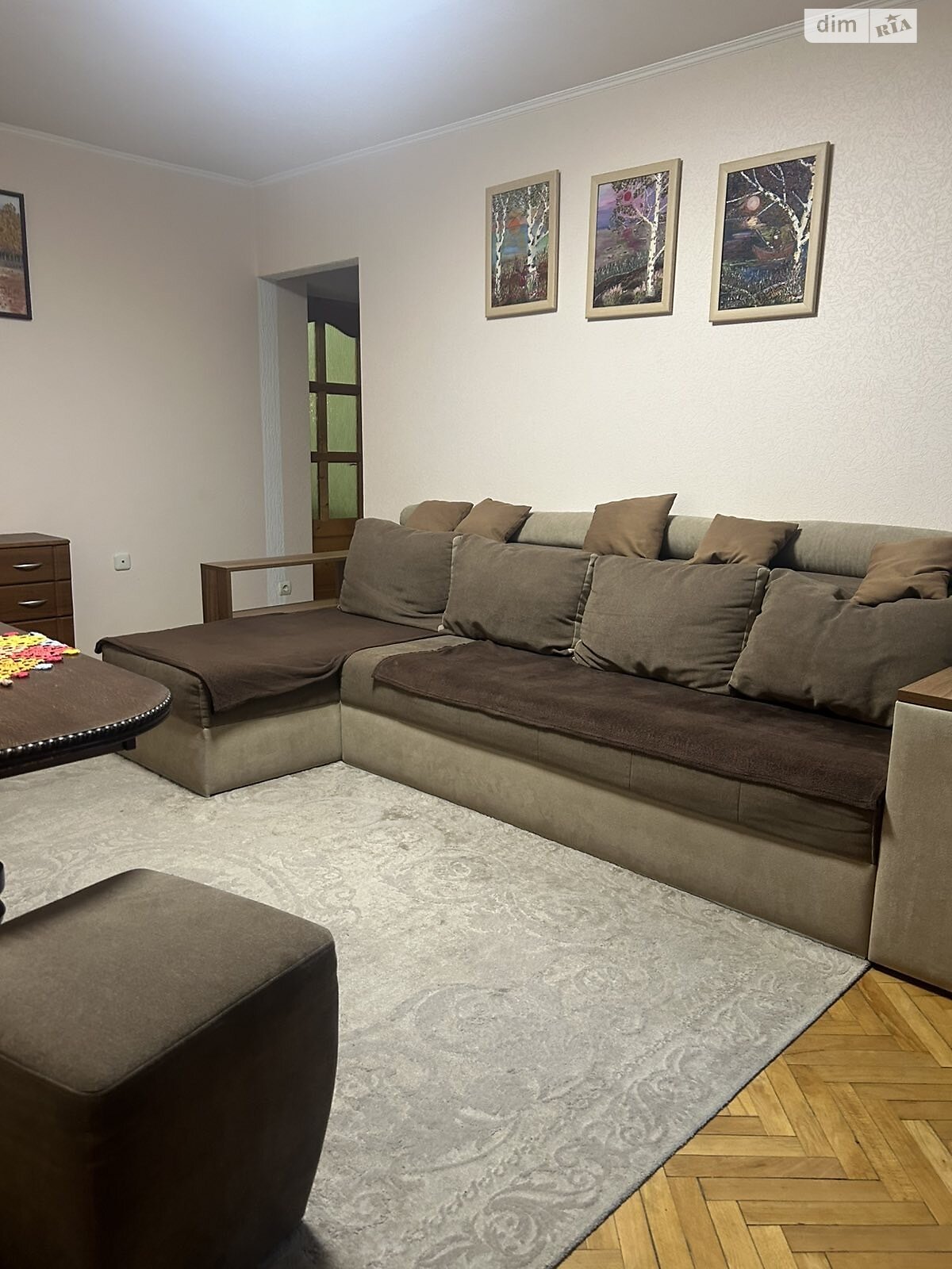 Продаж двокімнатної квартири в Ужгороді, на просп. Свободи, фото 1 Продаж двокімнатної квартири в Ужгороді, на просп. Свободи, фото 1