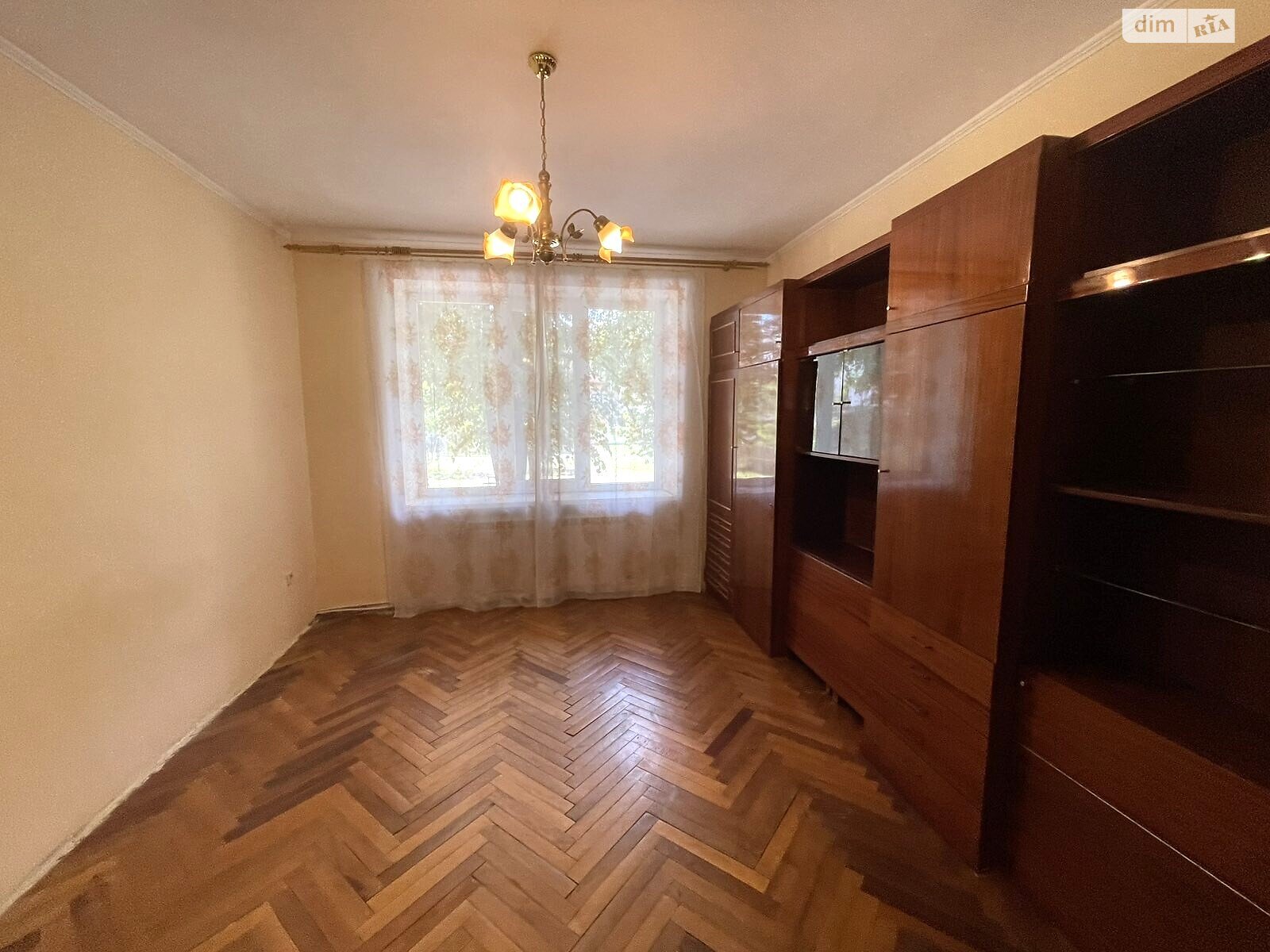 Продажа трехкомнатной квартиры в Ужгороде, на ул. Таможенная, фото 1 Продажа трехкомнатной квартиры в Ужгороде, на ул. Таможенная, фото 1