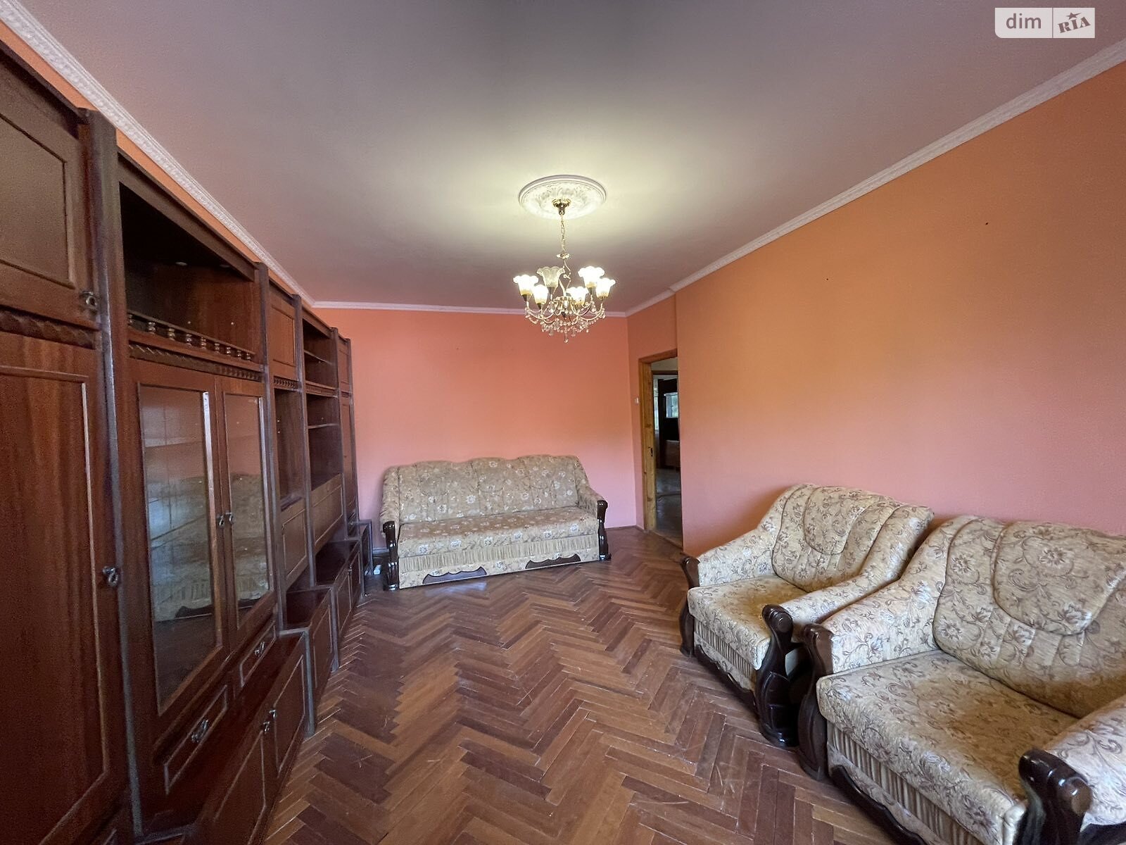 Продажа трехкомнатной квартиры в Ужгороде, на ул. Таможенная, фото 1 Продажа трехкомнатной квартиры в Ужгороде, на ул. Таможенная, фото 1