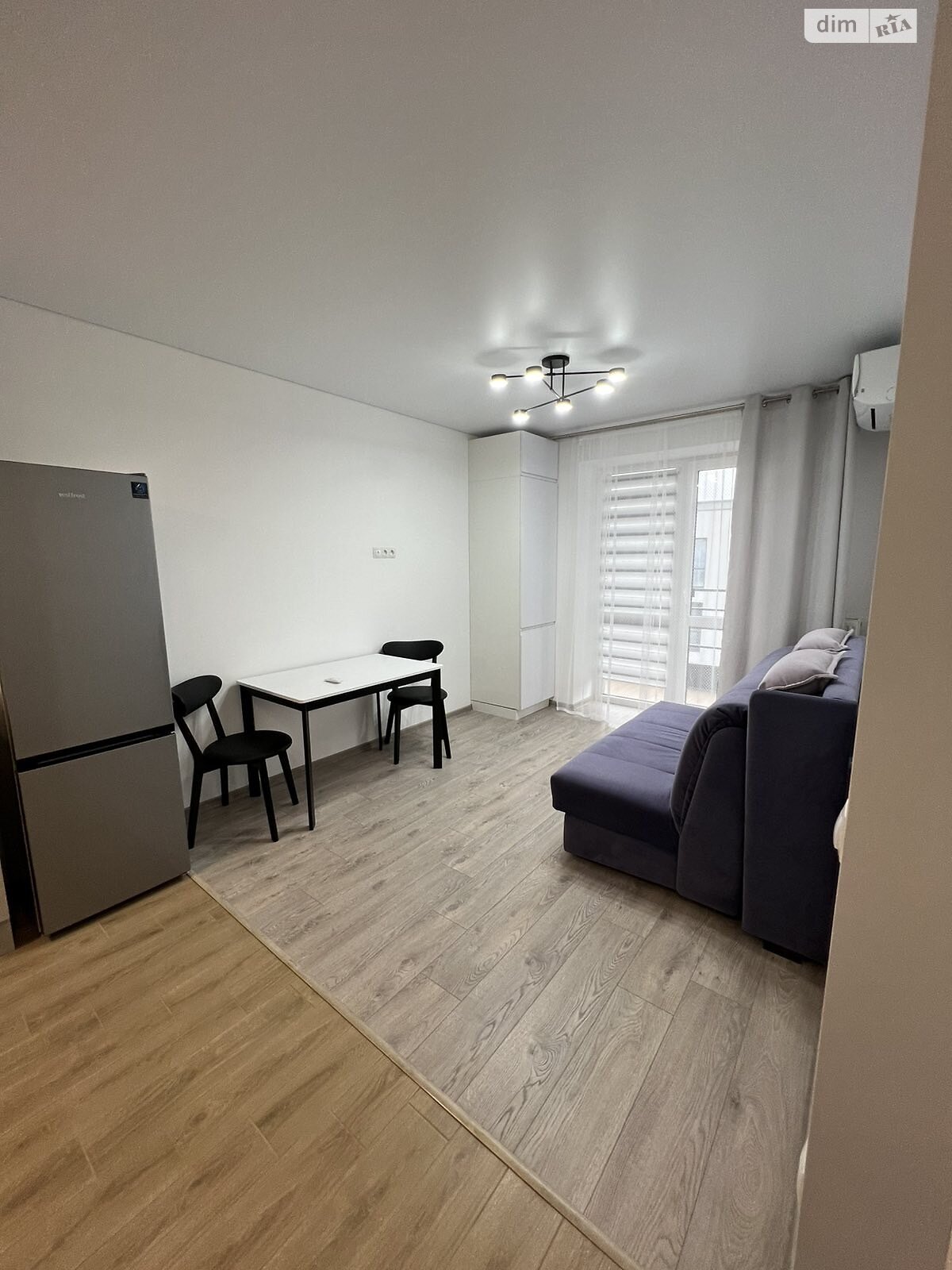 Продаж однокімнатної квартири в Ужгороді, на вул. Тлехаса 19 корпус 3, фото 1