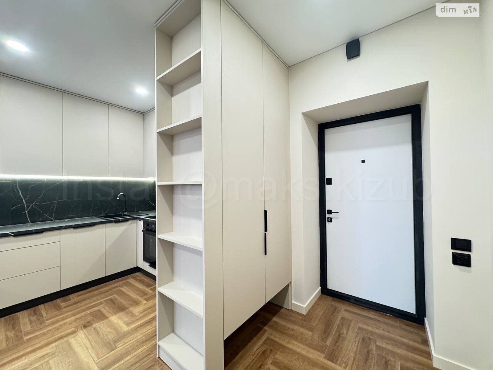 Продажа однокомнатной квартиры в Ужгороде, на ул. Тлехаса 19 корпус 3, фото 1