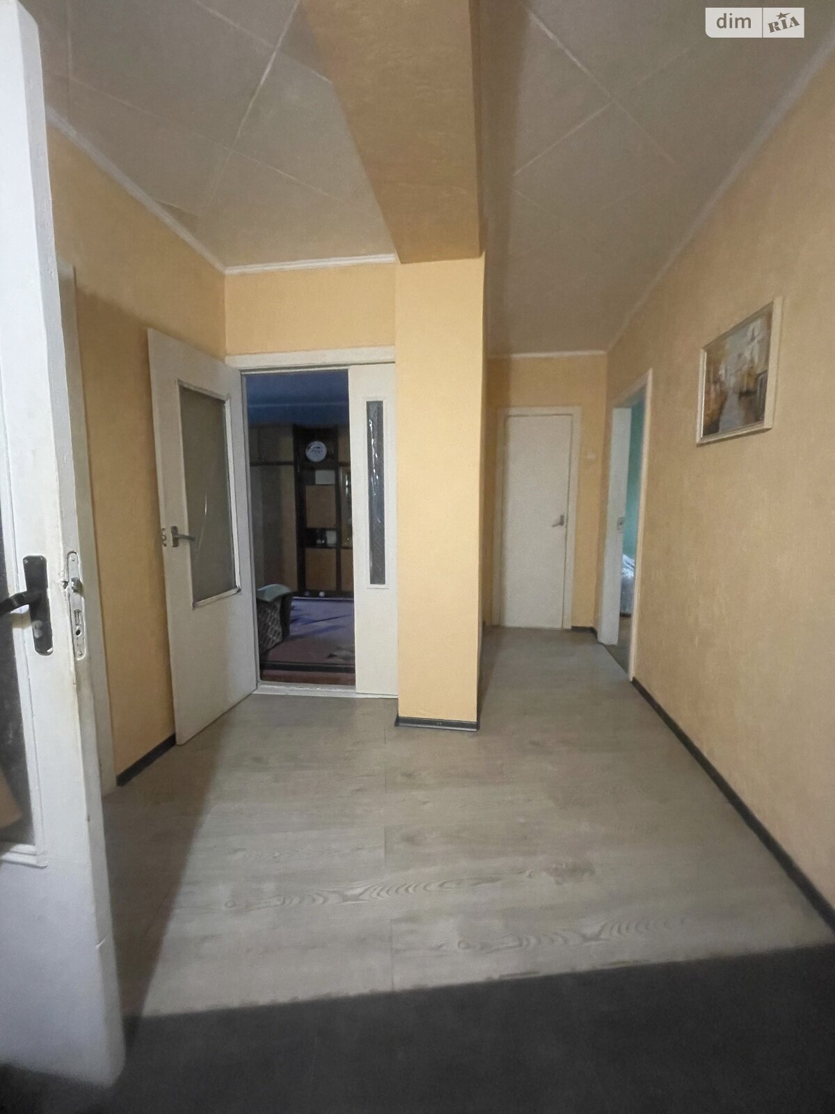 Продажа трехкомнатной квартиры в Ужгороде, на ул. 15-го батальона, район Центр фото 1