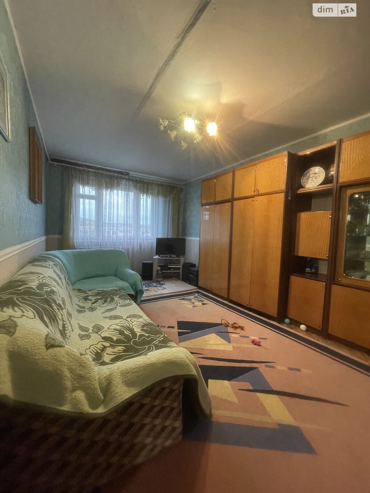 Продажа трехкомнатной квартиры в Ужгороде, на ул. 15-го батальона, район Центр фото 1