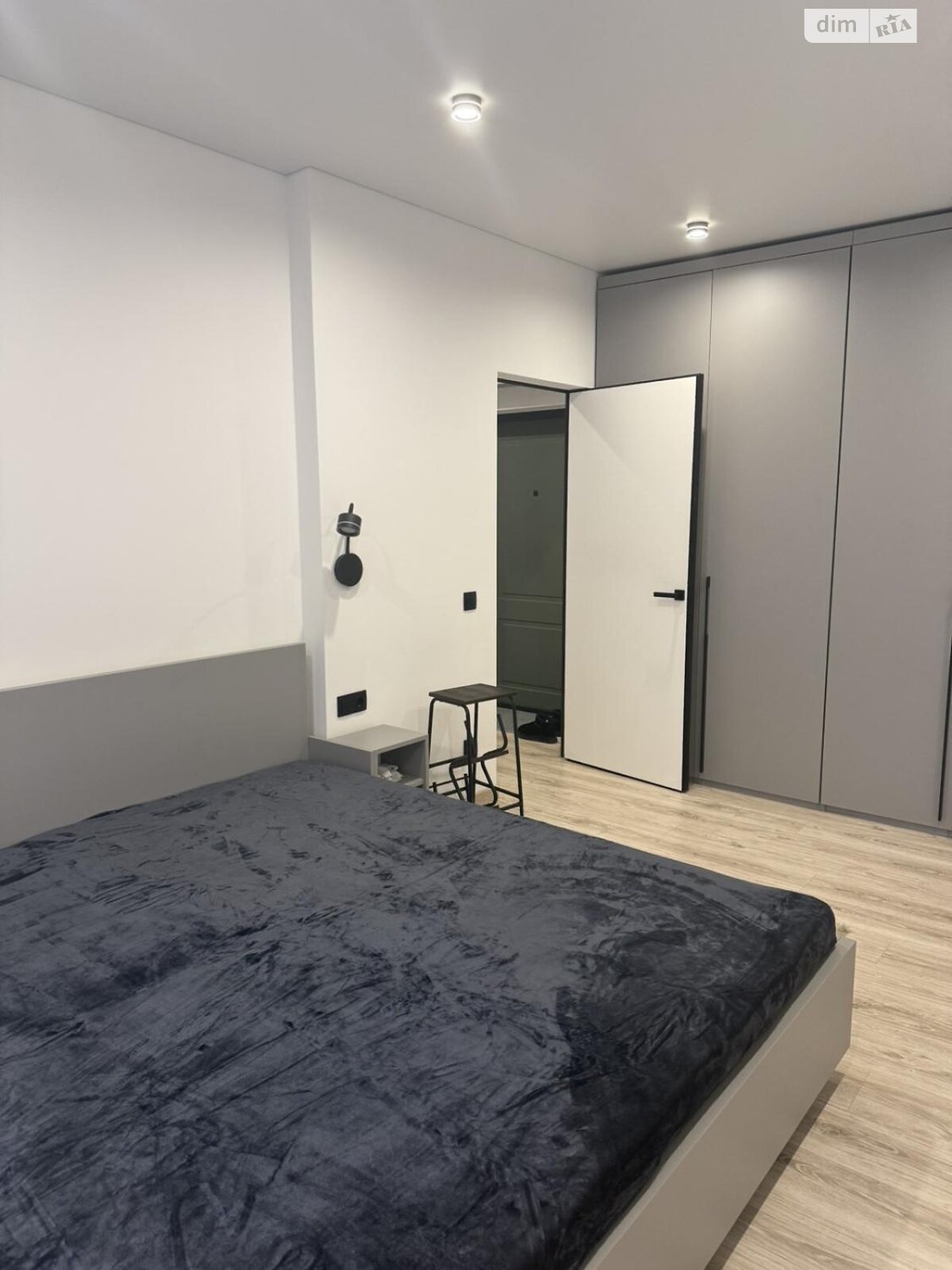 Продажа однокомнатной квартиры в Ужгороде, на пл. Андрея Бачинского, район Центр фото 1 Продажа однокомнатной квартиры в Ужгороде, на пл. Андрея Бачинского, район Центр фото 1