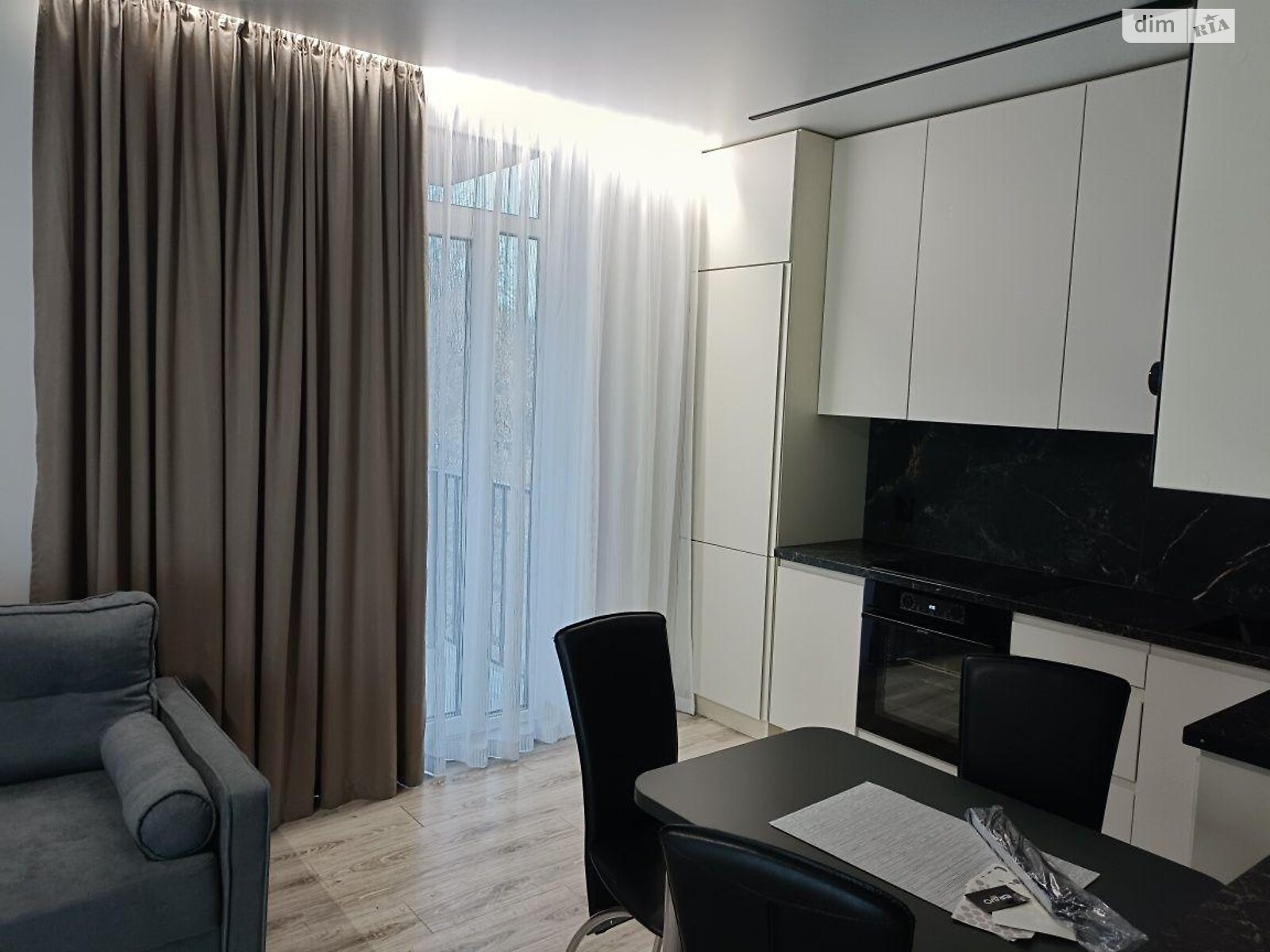 Продажа однокомнатной квартиры в Ужгороде, на пл. Андрея Бачинского, район Центр фото 1 Продажа однокомнатной квартиры в Ужгороде, на пл. Андрея Бачинского, район Центр фото 1