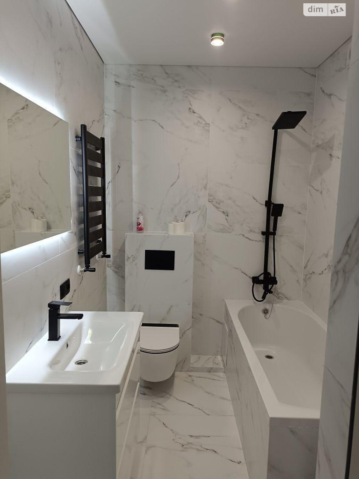 Продажа однокомнатной квартиры в Ужгороде, на пл. Андрея Бачинского, район Центр фото 1 Продажа однокомнатной квартиры в Ужгороде, на пл. Андрея Бачинского, район Центр фото 1