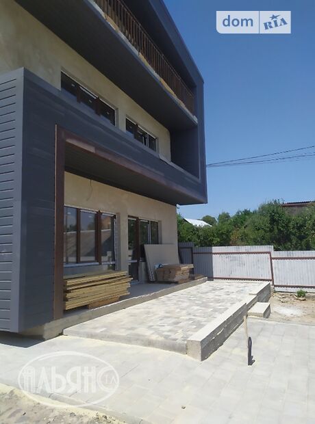 Продажа однокомнатной квартиры в Ужгороде, на ул. Берчени, район Центр фото 1 Продажа однокомнатной квартиры в Ужгороде, на ул. Берчени, район Центр фото 1