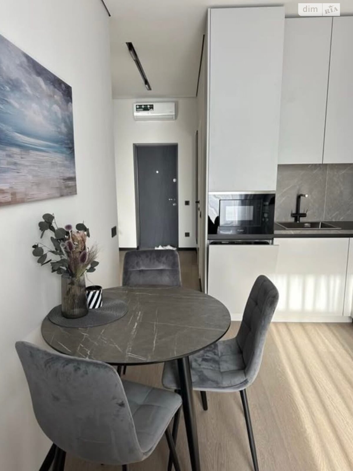 Продажа двухкомнатной квартиры в Ужгороде, на ул. Берчени 86, район Центр фото 1 Продажа двухкомнатной квартиры в Ужгороде, на ул. Берчени 86, район Центр фото 1